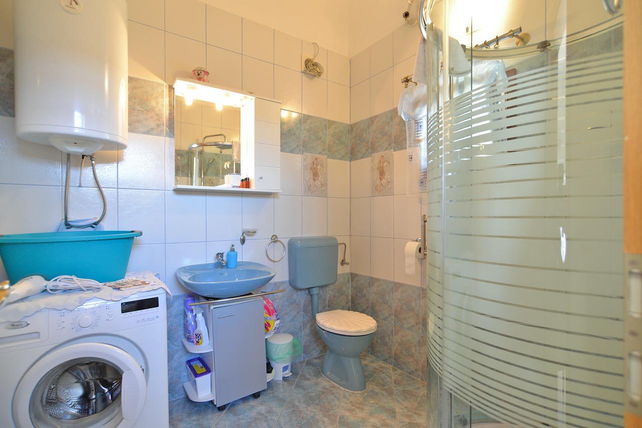 Apartments Dino 1374 Пула Екстериор снимка